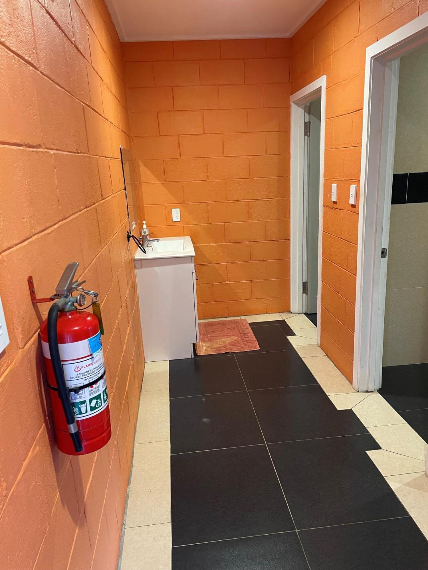 Keris Rental Houses Vaitele ภายนอก รูปภาพ